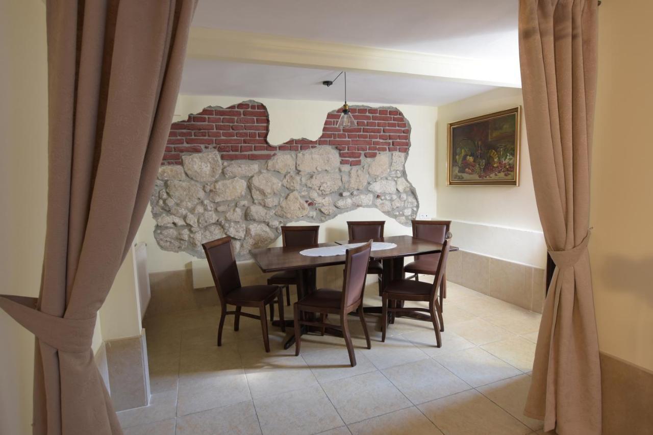Dworek Zloty Rog Hotel I Restauracja Krakov Exteriér fotografie