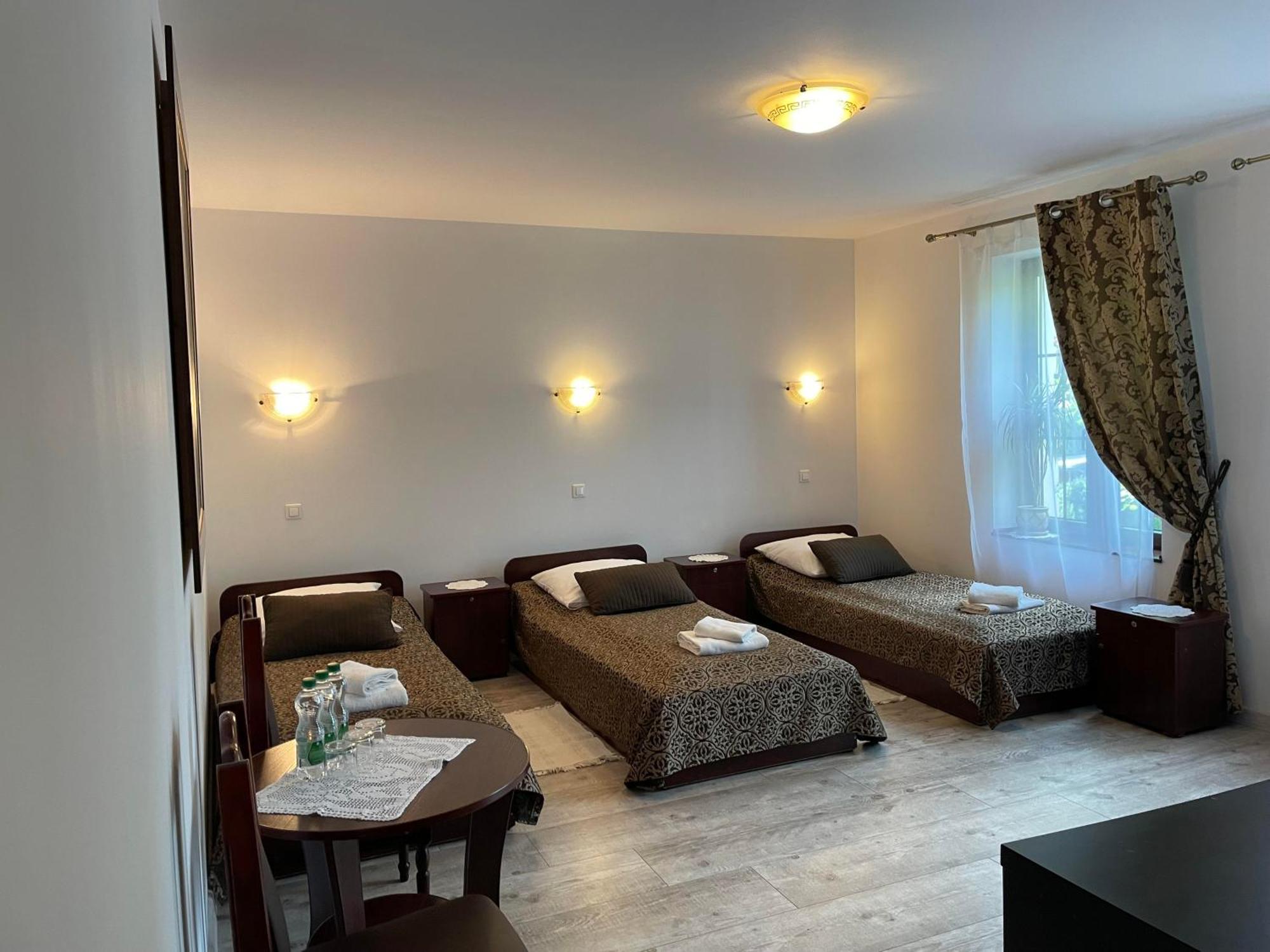 Dworek Zloty Rog Hotel I Restauracja Krakov Exteriér fotografie